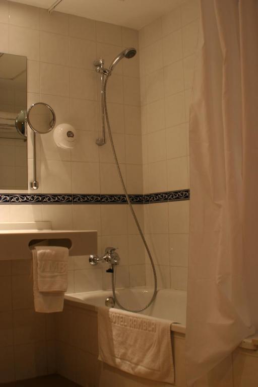 Hotel Rambla Figueres Phòng bức ảnh
