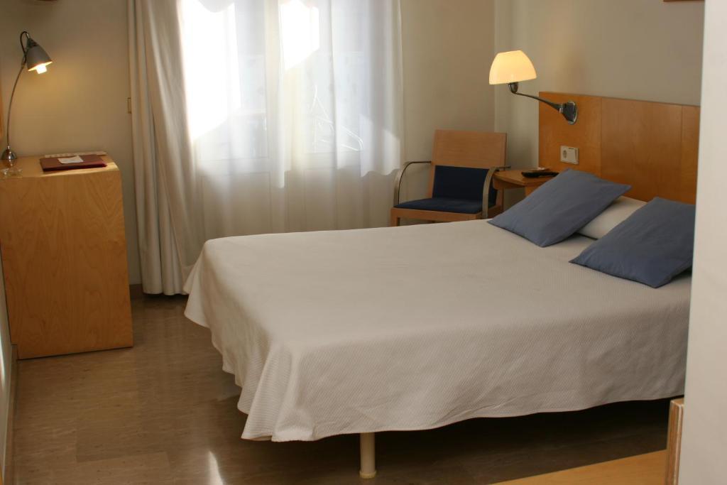 Hotel Rambla Figueres Phòng bức ảnh