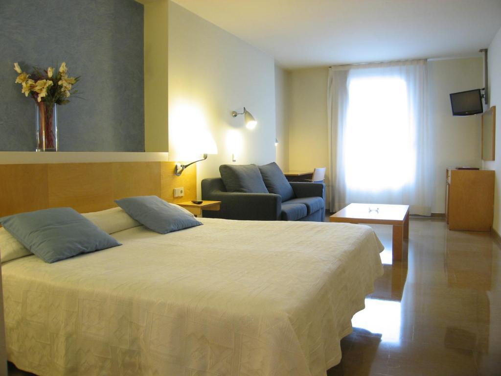 Hotel Rambla Figueres Phòng bức ảnh