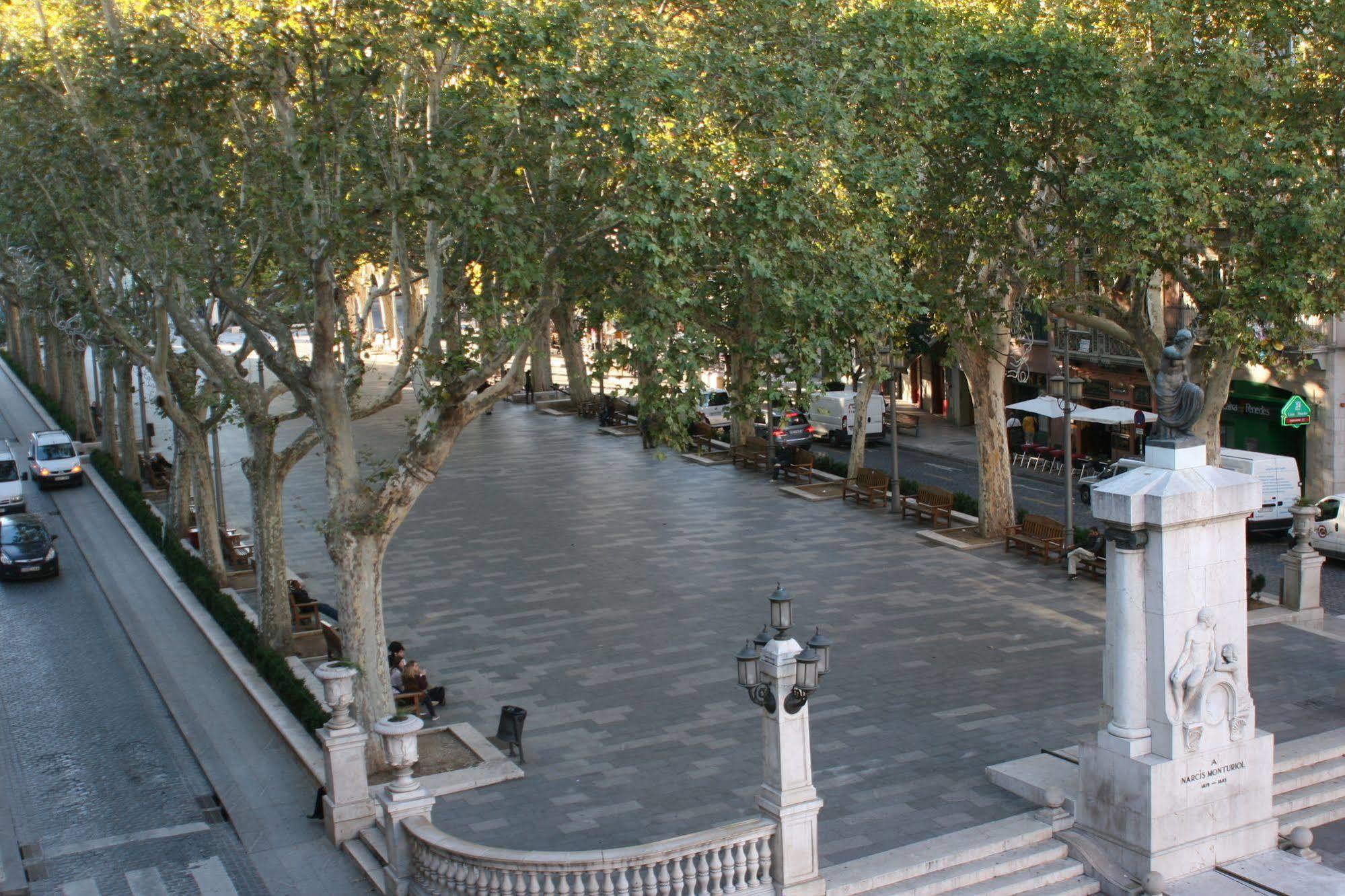 Hotel Rambla Figueres Ngoại thất bức ảnh