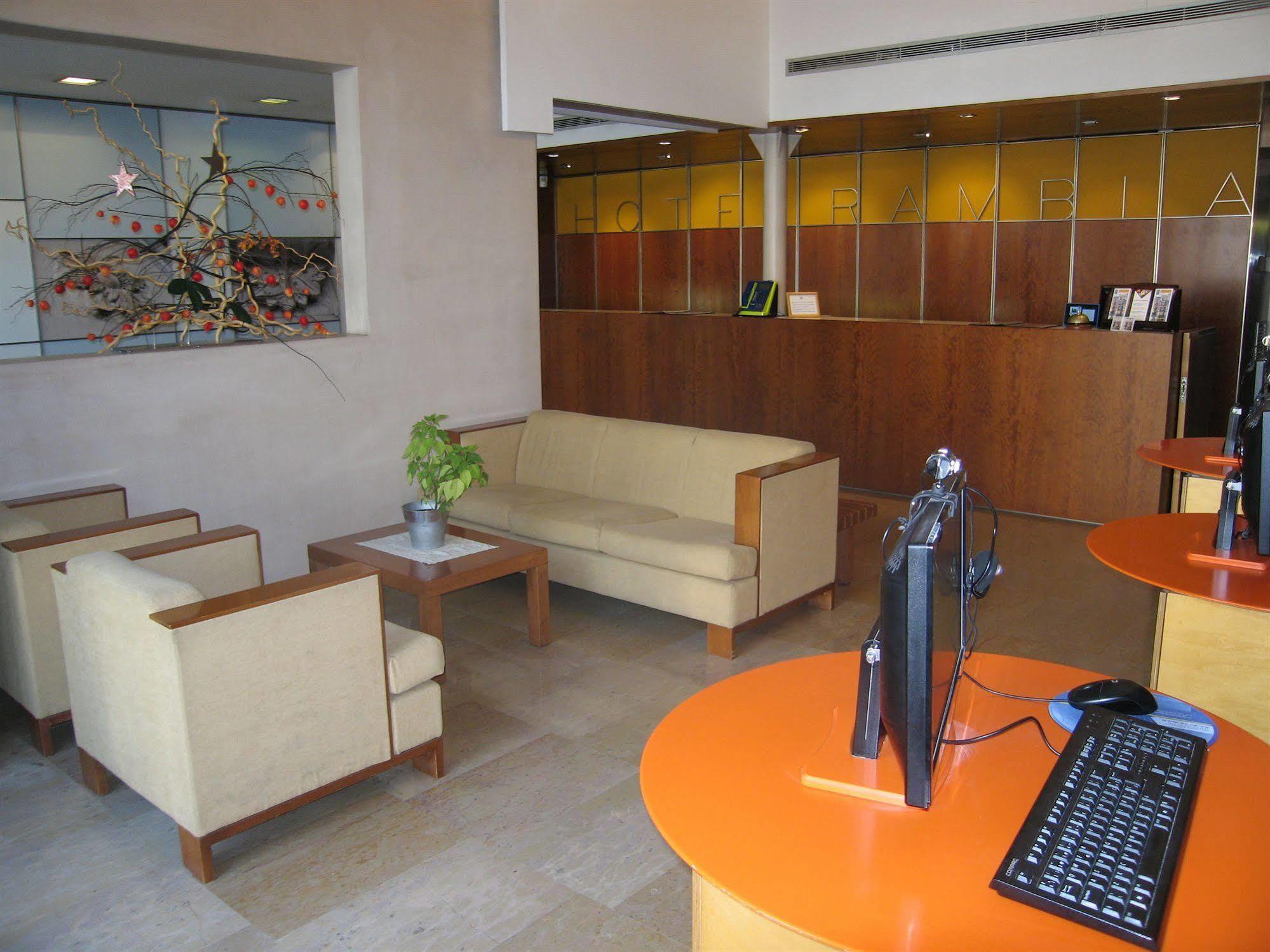 Hotel Rambla Figueres Ngoại thất bức ảnh